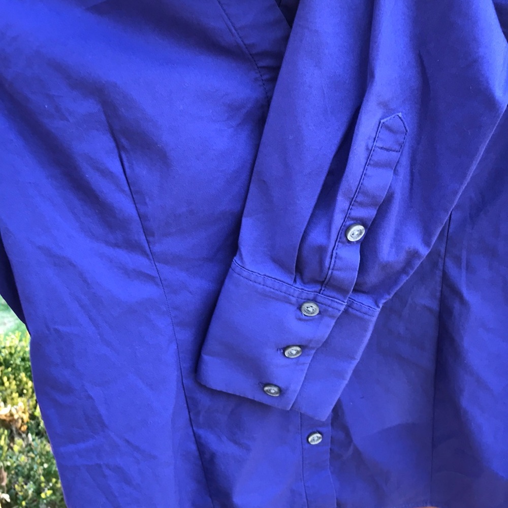 Express button down - Picture 6 of 15